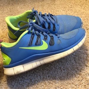Nike Tennis Shoes